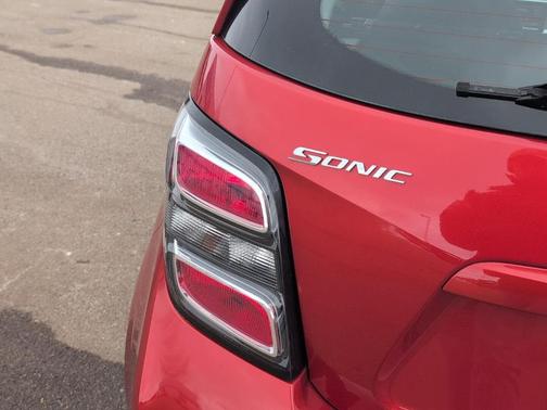 2020 Chevrolet Sonic LT