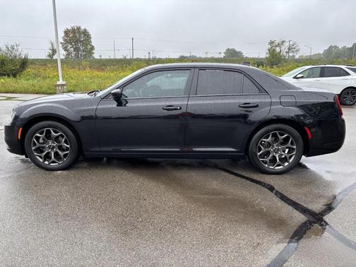 Gloss Black 2016 Chrysler 300 S