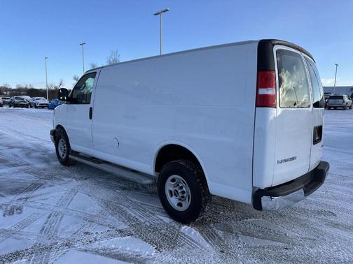 2023 GMC Savana 2500 Work Van