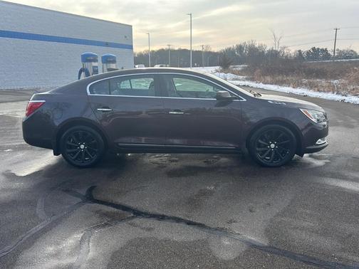 2016 Buick LaCrosse Base