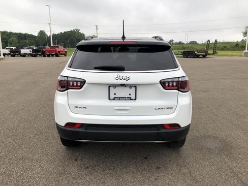 Bright White Clearcoat 2023 Jeep Compass Limited