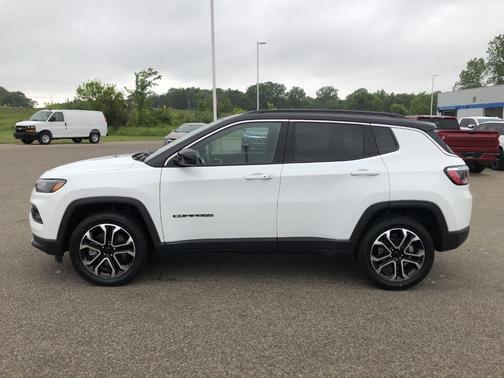 Bright White Clearcoat 2023 Jeep Compass Limited