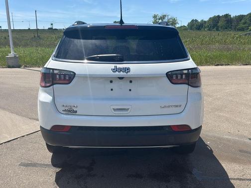 Bright White Clearcoat 2023 Jeep Compass Limited