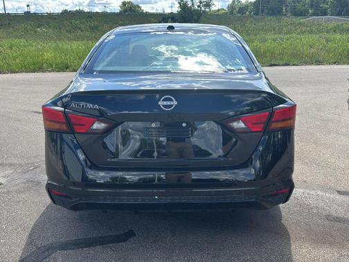 Black 2025 Nissan Altima SV
