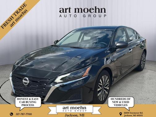 Black 2025 Nissan Altima SV