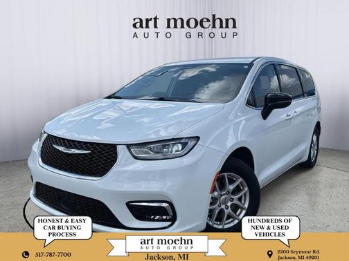 Bright White Clearcoat 2024 Chrysler Pacifica Touring-L