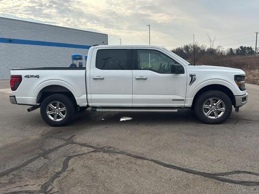 Oxford White 2025 Ford F-150 XLT