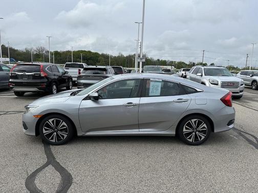 Lunar Silver Metallic 2017 Honda Civic EX-L