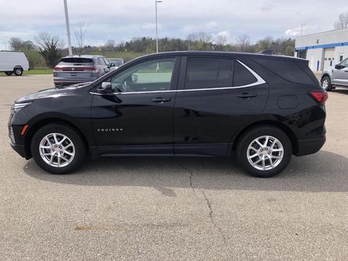 Mosaic Black Metallic 2024 Chevrolet Equinox LT