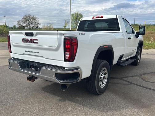 Summit White 2022 GMC Sierra 2500 Pro