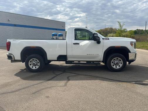 Summit White 2022 GMC Sierra 2500 Pro