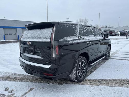 2023 Cadillac Escalade Sport