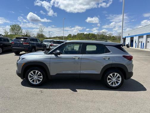Sterling Gray Metallic 2023 Chevrolet Trailblazer LS