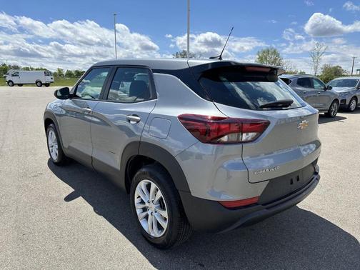 Sterling Gray Metallic 2023 Chevrolet Trailblazer LS