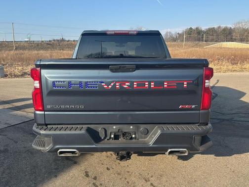 Shadow Gray Metallic 2021 Chevrolet Silverado 1500 RST