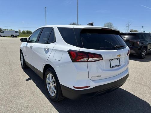 Summit White 2023 Chevrolet Equinox LS
