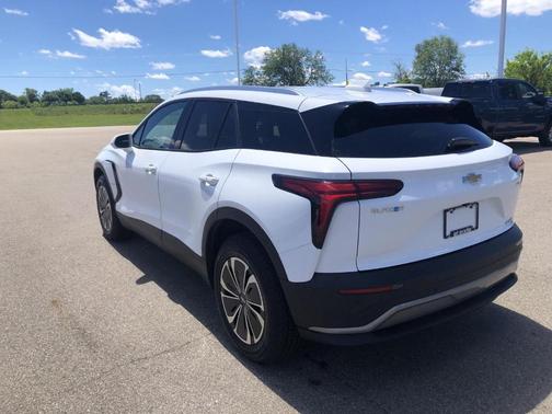 Summit White 2024 Chevrolet Blazer EV eAWD LT