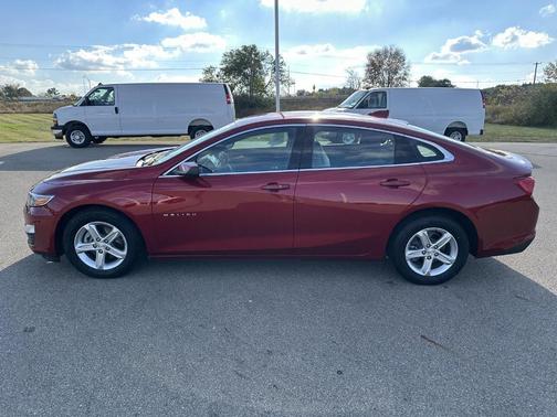 2024 Chevrolet Malibu LT