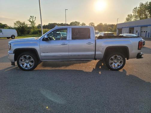Quicksilver Metallic 2018 GMC Sierra 1500 Denali