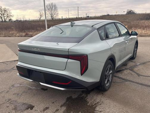 2025 Kia K4 