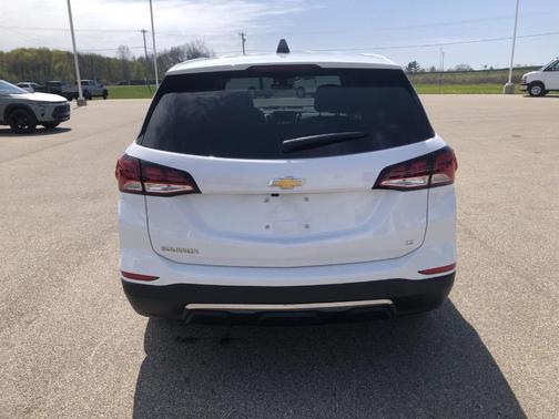 Summit White 2024 Chevrolet Equinox LT