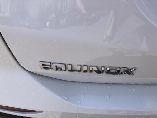 Summit White 2024 Chevrolet Equinox LT