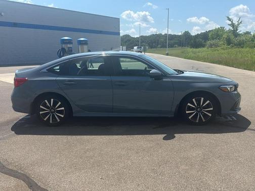 Sonic Gray Pearl 2024 Honda Civic EX