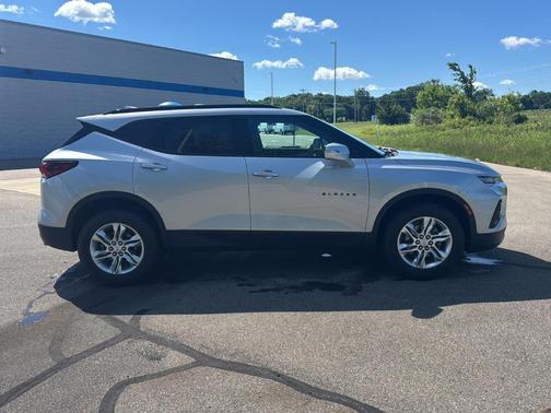 Silver Ice Metallic 2022 Chevrolet Blazer 2LT