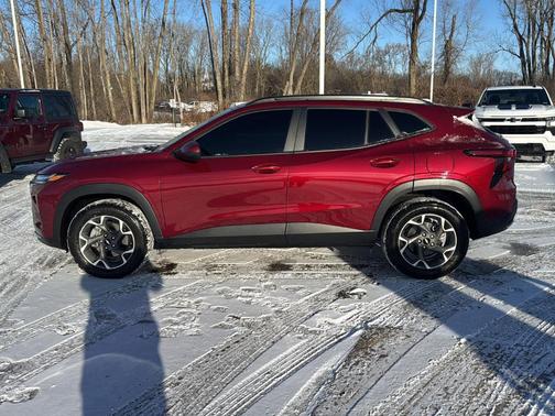2024 Chevrolet Trax LT