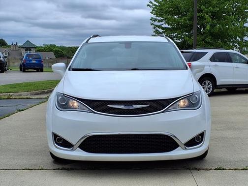 2018 Chrysler Pacifica Touring-L