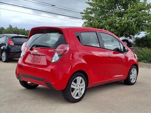 Salsa 2015 Chevrolet Spark 1LT