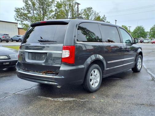 2012 Chrysler Town & Country Touring