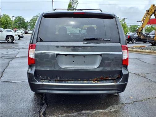 2012 Chrysler Town & Country Touring