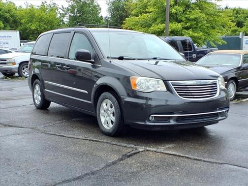2012 Chrysler Town & Country Touring
