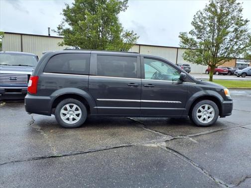 2012 Chrysler Town & Country Touring