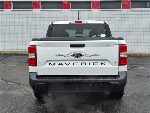 Oxford White Clearcoat 2022 Ford Maverick XL