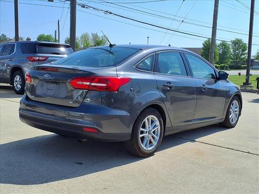 Magnetic Metallic 2015 Ford Focus SE