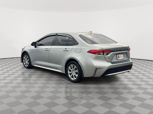 Classic Silver Metallic 2020 Toyota Corolla LE