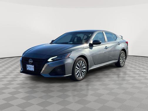Gun Metallic 2023 Nissan Altima 2.5 SV