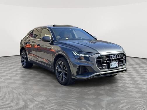 Samurai Gray Metallic 2023 Audi Q8 55 Premium Plus