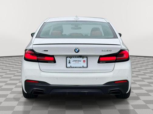 Alpine White 2023 BMW 530 i xDrive