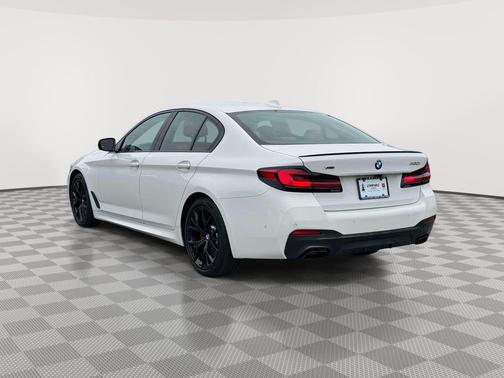 Alpine White 2023 BMW 530 i xDrive