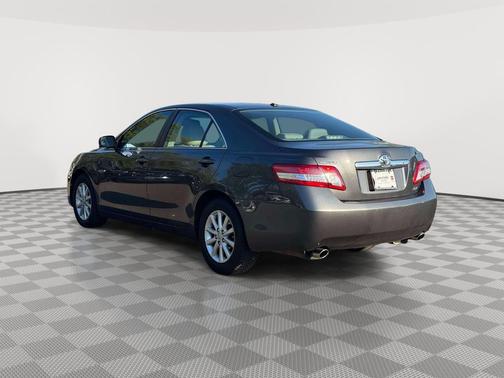 Magnetic Gray Metallic 2010 Toyota Camry XLE
