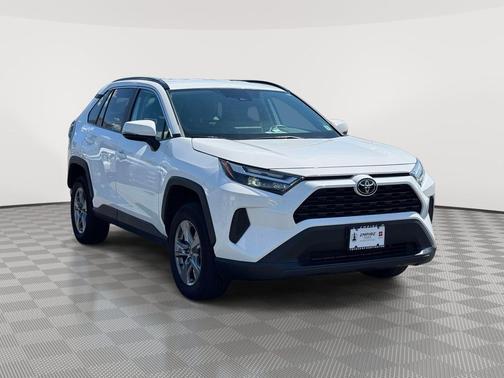 Ice Cap 2023 Toyota RAV4 XLE