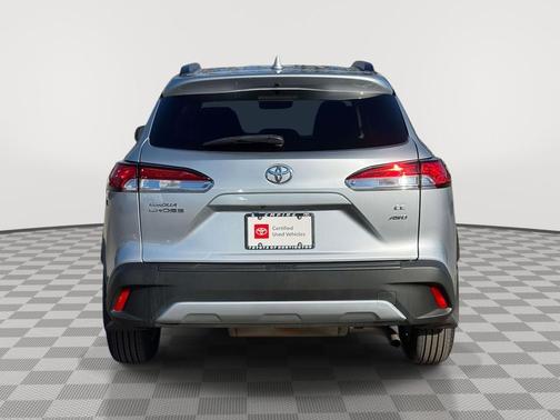 Sonic Silver 2024 Toyota Corolla Cross LE