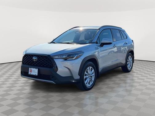 Sonic Silver 2024 Toyota Corolla Cross LE