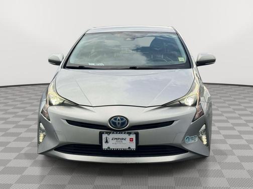 Classic Silver Metallic 2017 Toyota Prius Four Touring