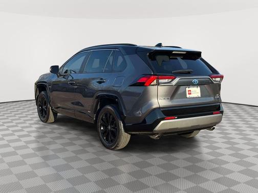 Magnetic Gray Metallic/Midnight Black Metallic 2022 Toyota RAV4 Hybrid SE
