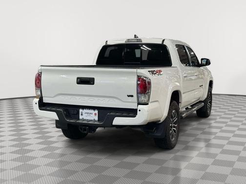 Ice Cap 2023 Toyota Tacoma TRD Sport