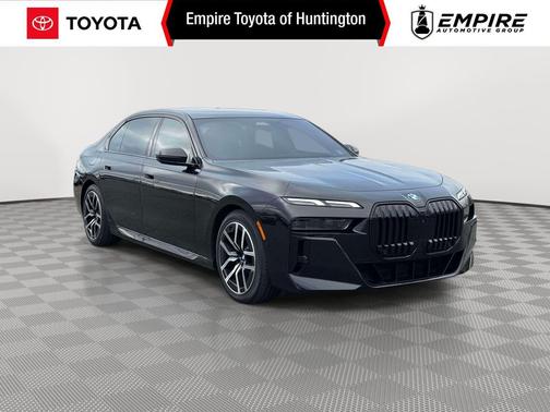 Black Sapphire Metallic 2023 BMW 760 i xDrive